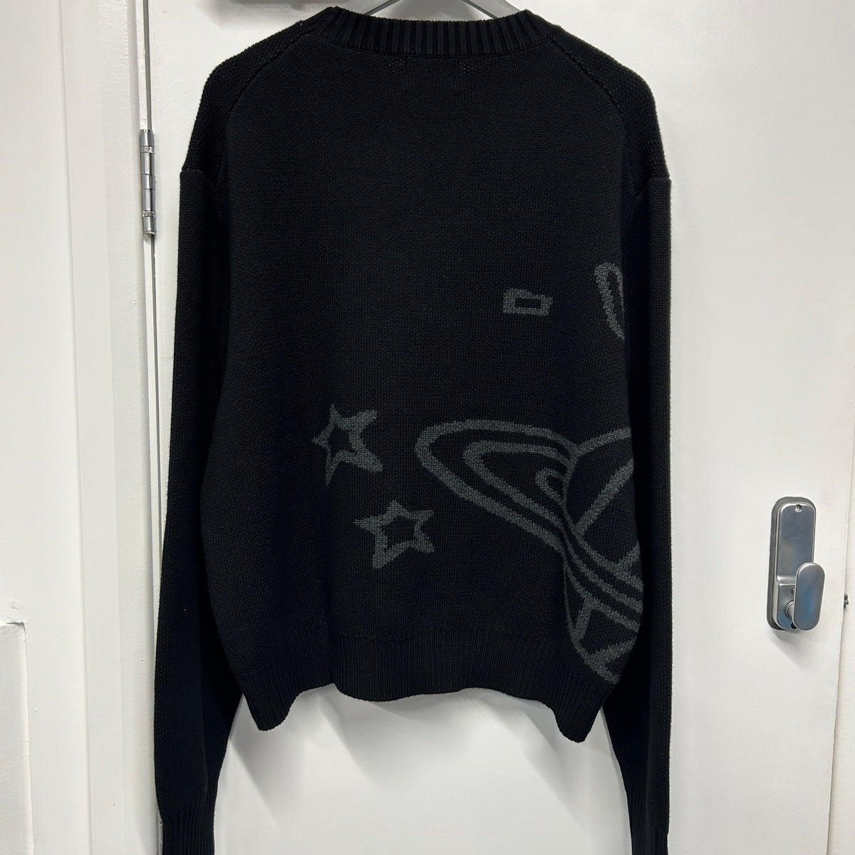 BROKEN PLANET KNIT - BLACK