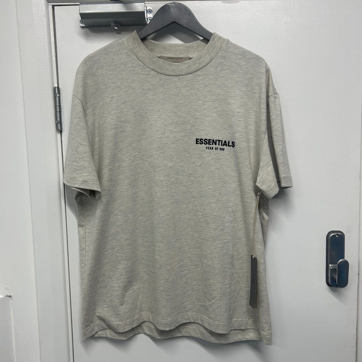 ESSENTIALS TEE - LIGHT OAT