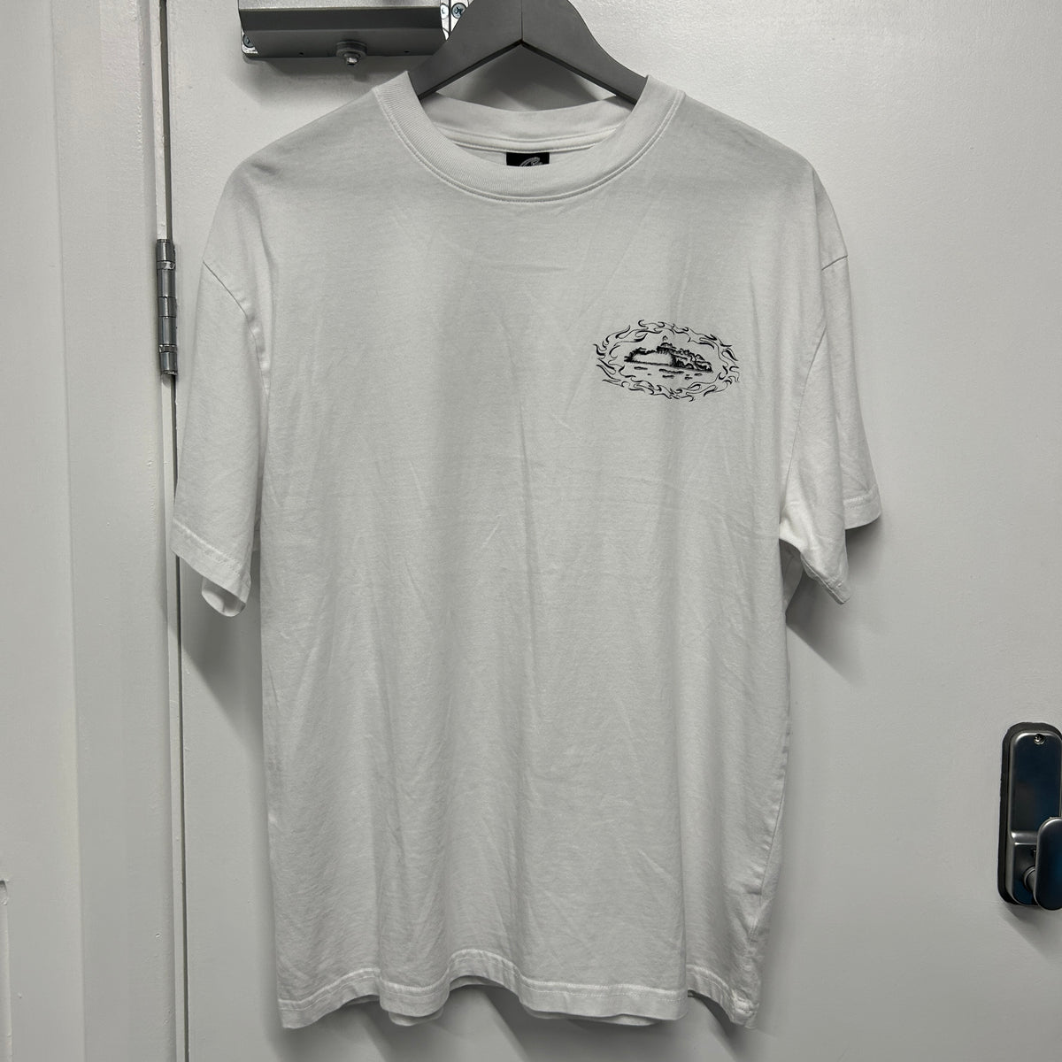 CORTEIZ FLAMES TEE - WHITE