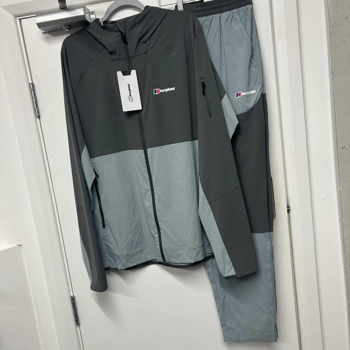 BERGHAUS TRACKSUIT - GREY