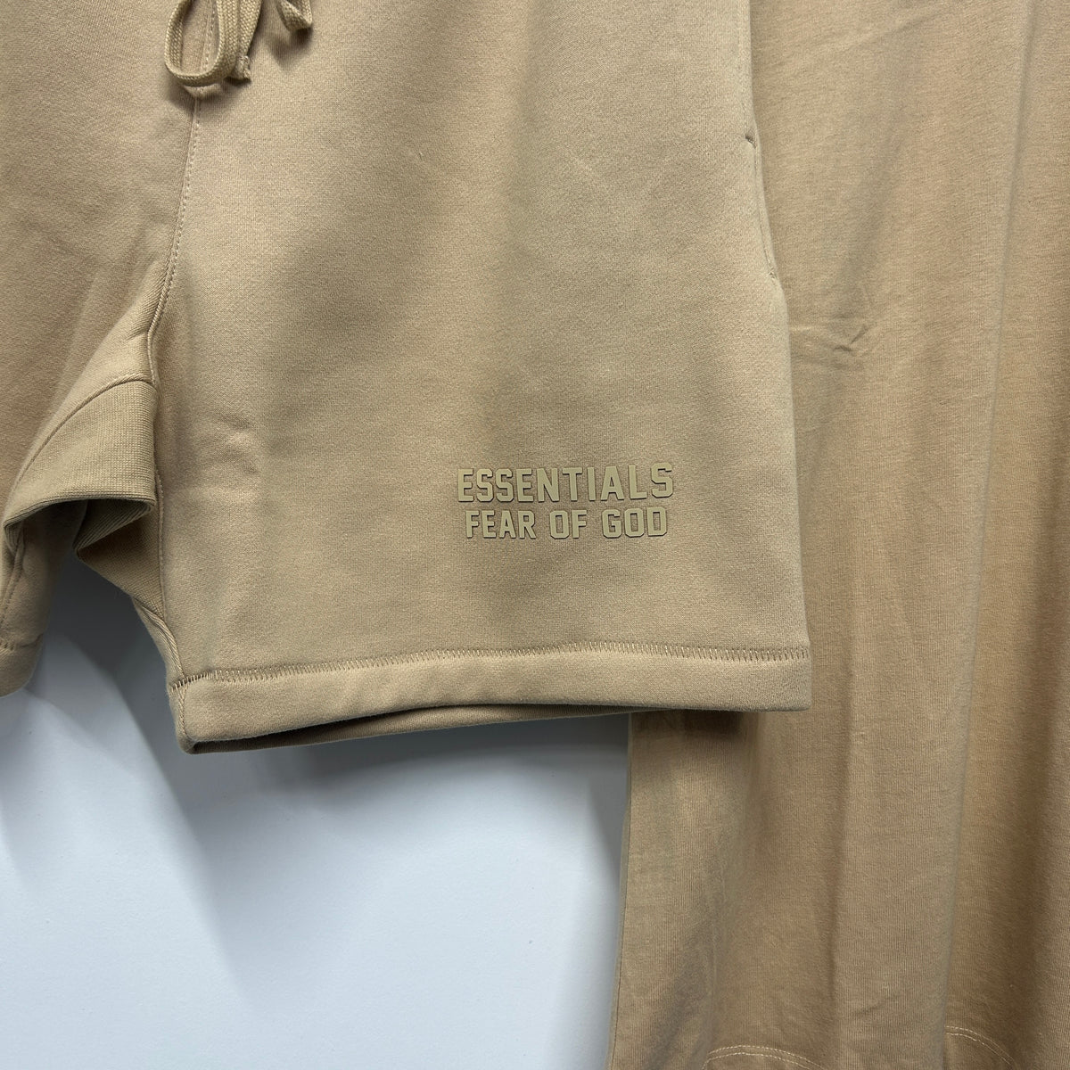 ESSENTIALS SET ‘SAND’