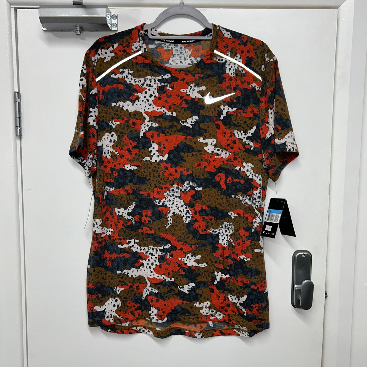 NIKE DIGITAL CAMO TOP