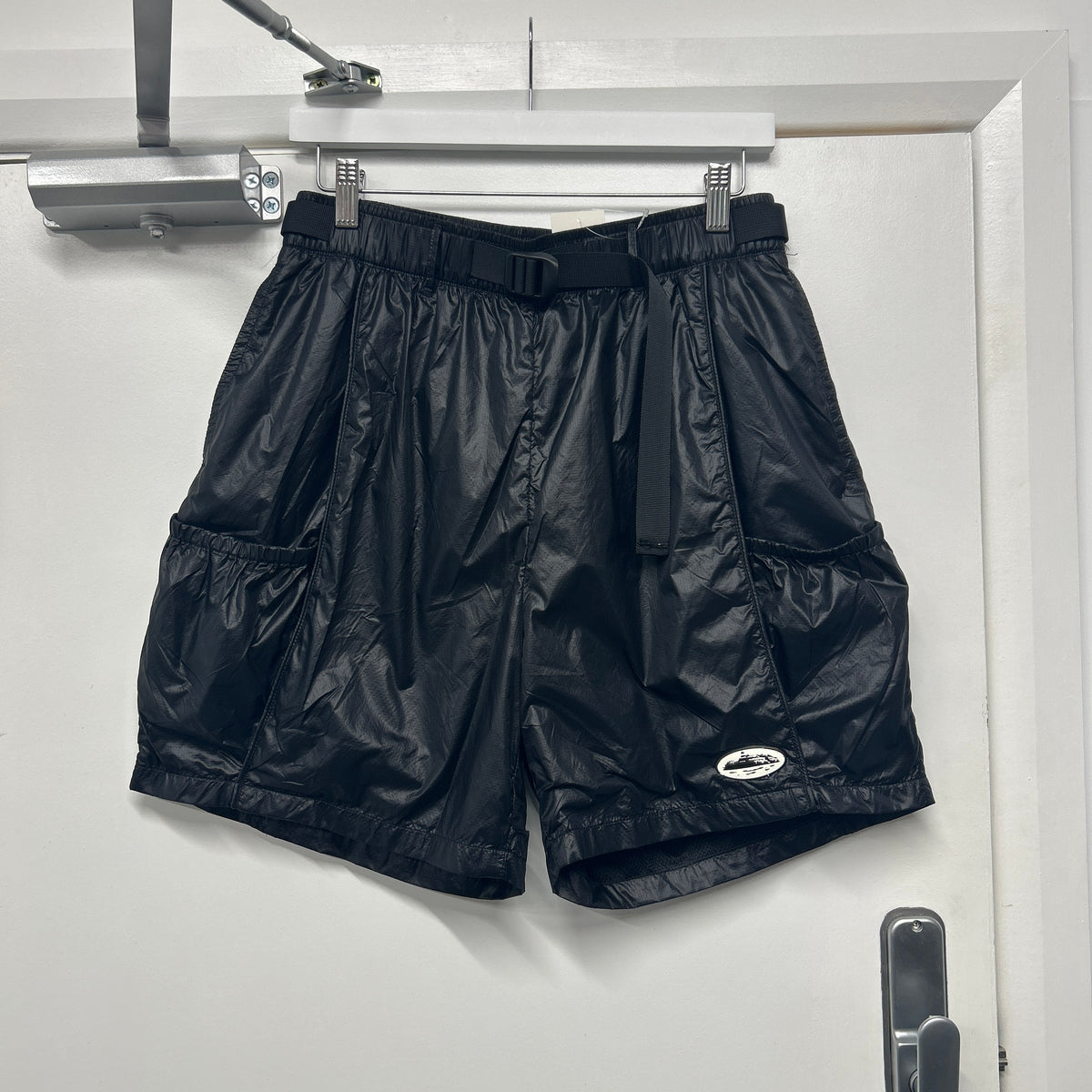CORTEIZ WET-LOOK SHORTS