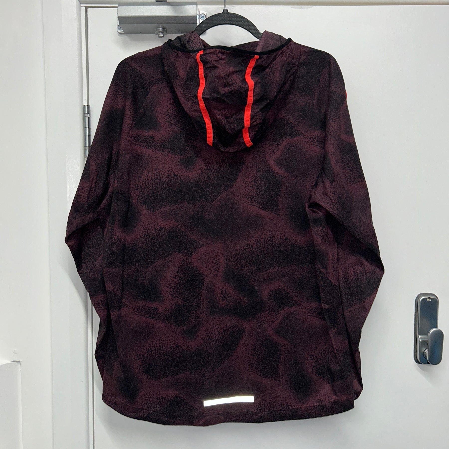 NIKE SPRAYPAINT JACKET