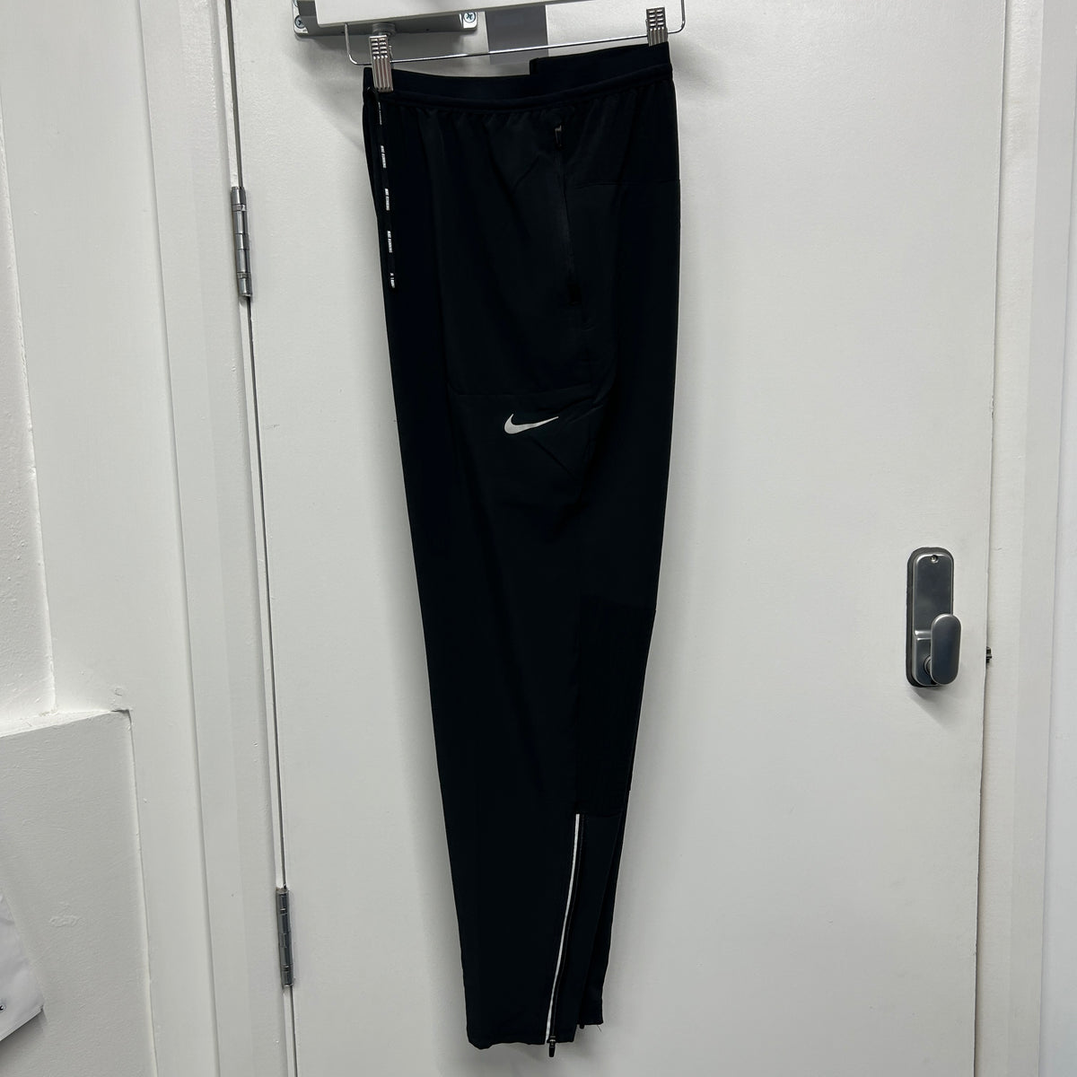 NIKE PHENOM TRAINING PANTS