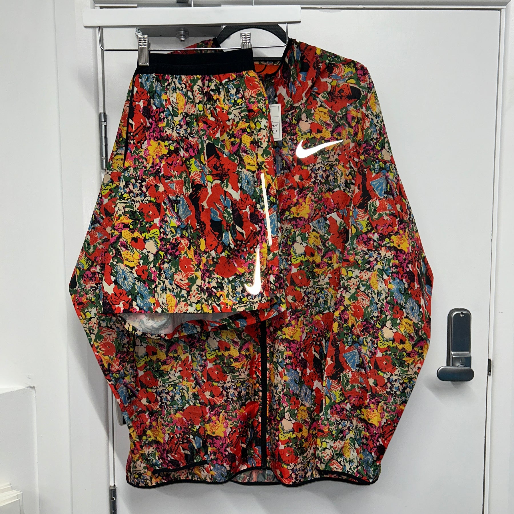 NIKE RED FLORAL SET