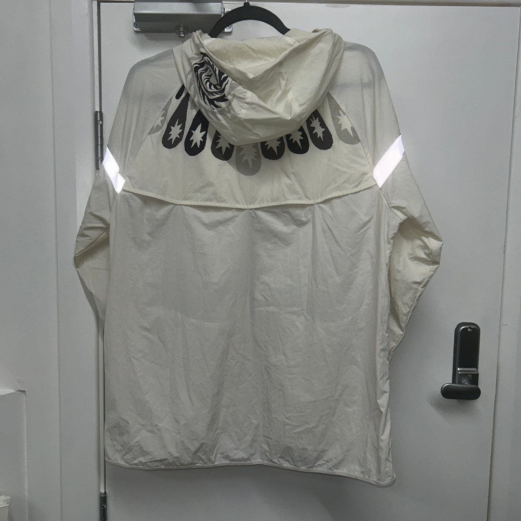 NIKE WHITE DRAGON JACKET