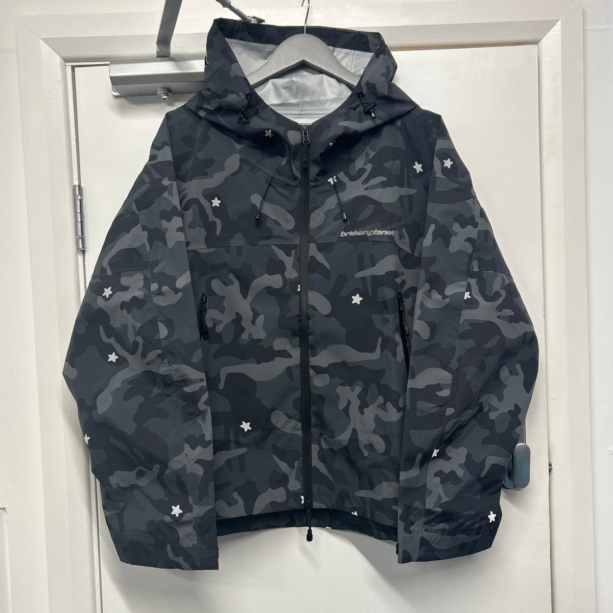 BROKEN PLANET WATERPROOF SHELL JACKET