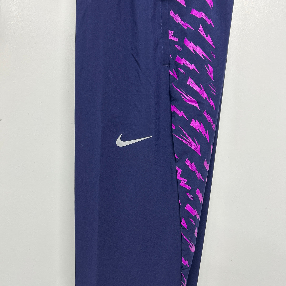 NIKE PURPLE BOLT FLEX PANTS