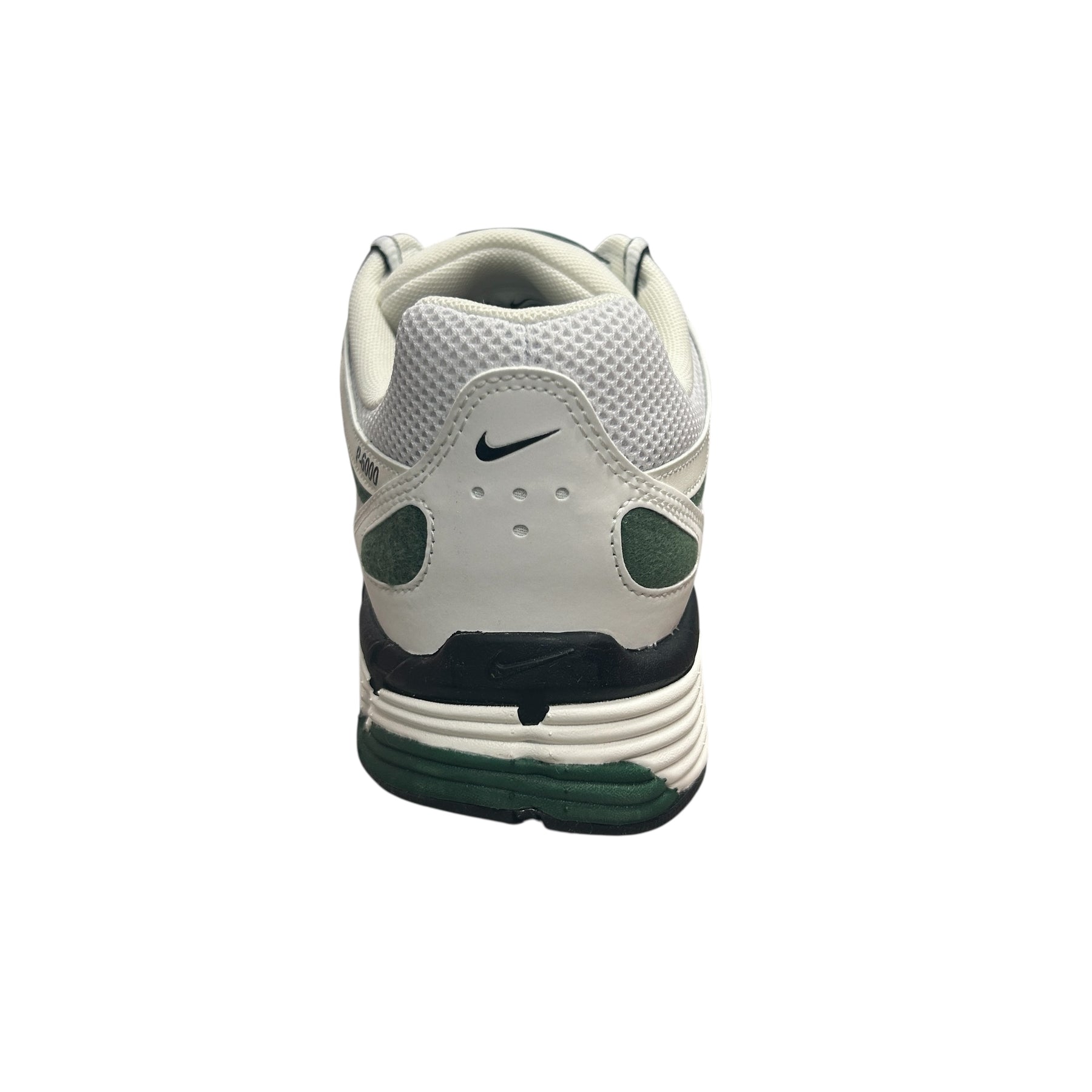NIKE P-6000 SAPIN GREEN