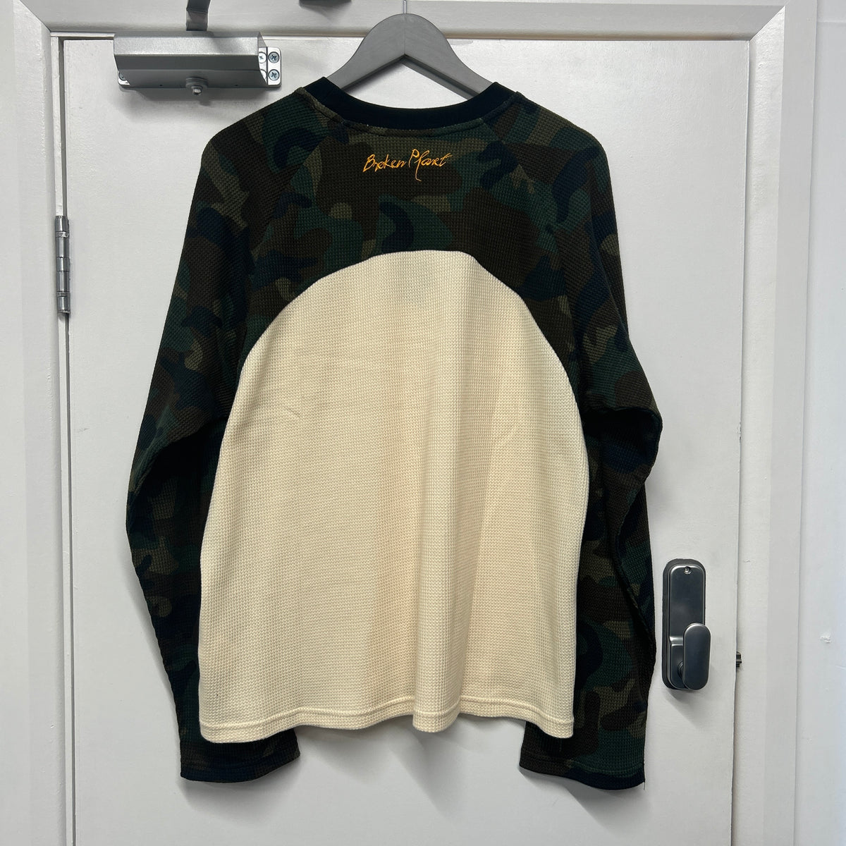 BROKEN PLANET WAFFLE CAMO CREWNECK