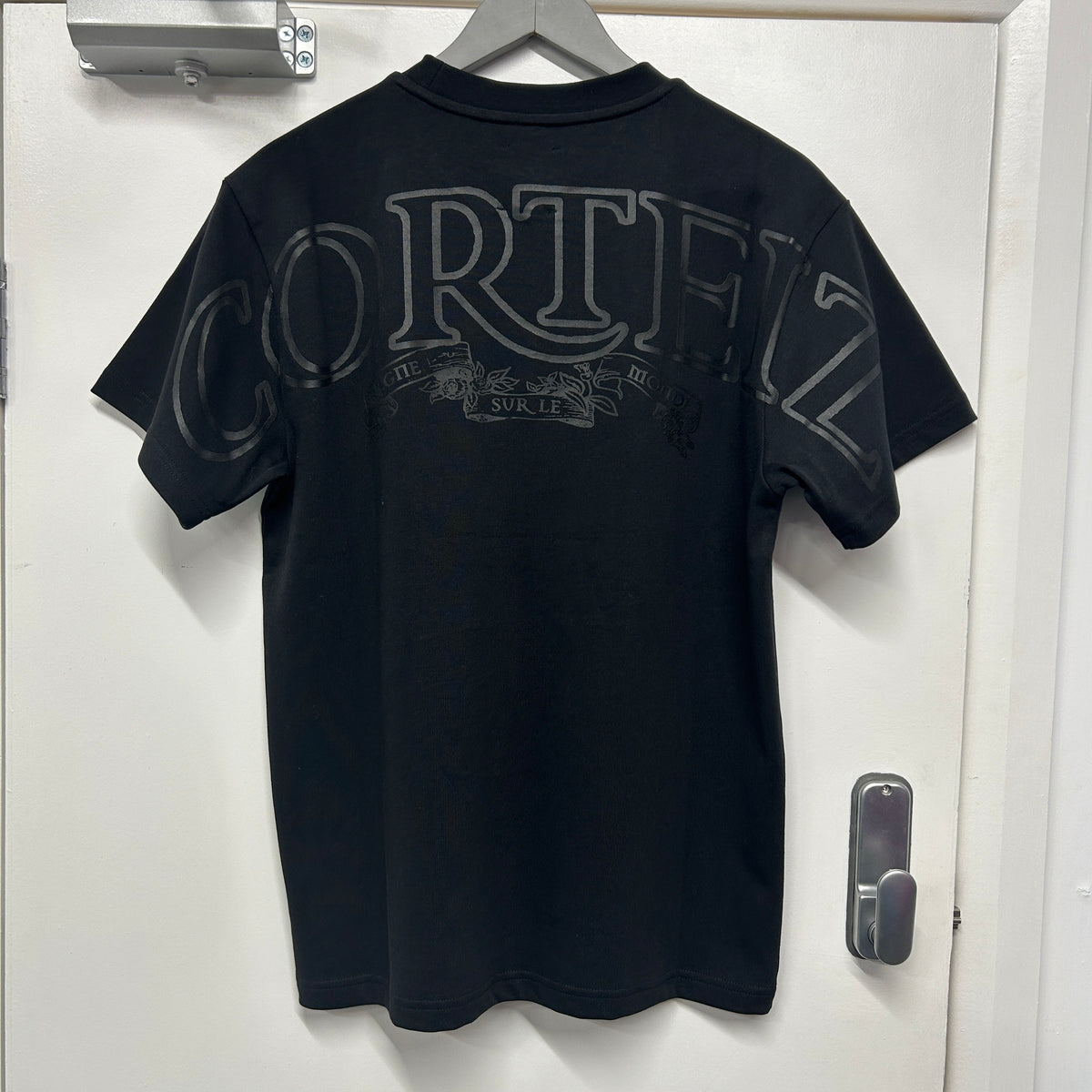 CORTEIZ HEAVYWEIGHT BLACKOUT TEE