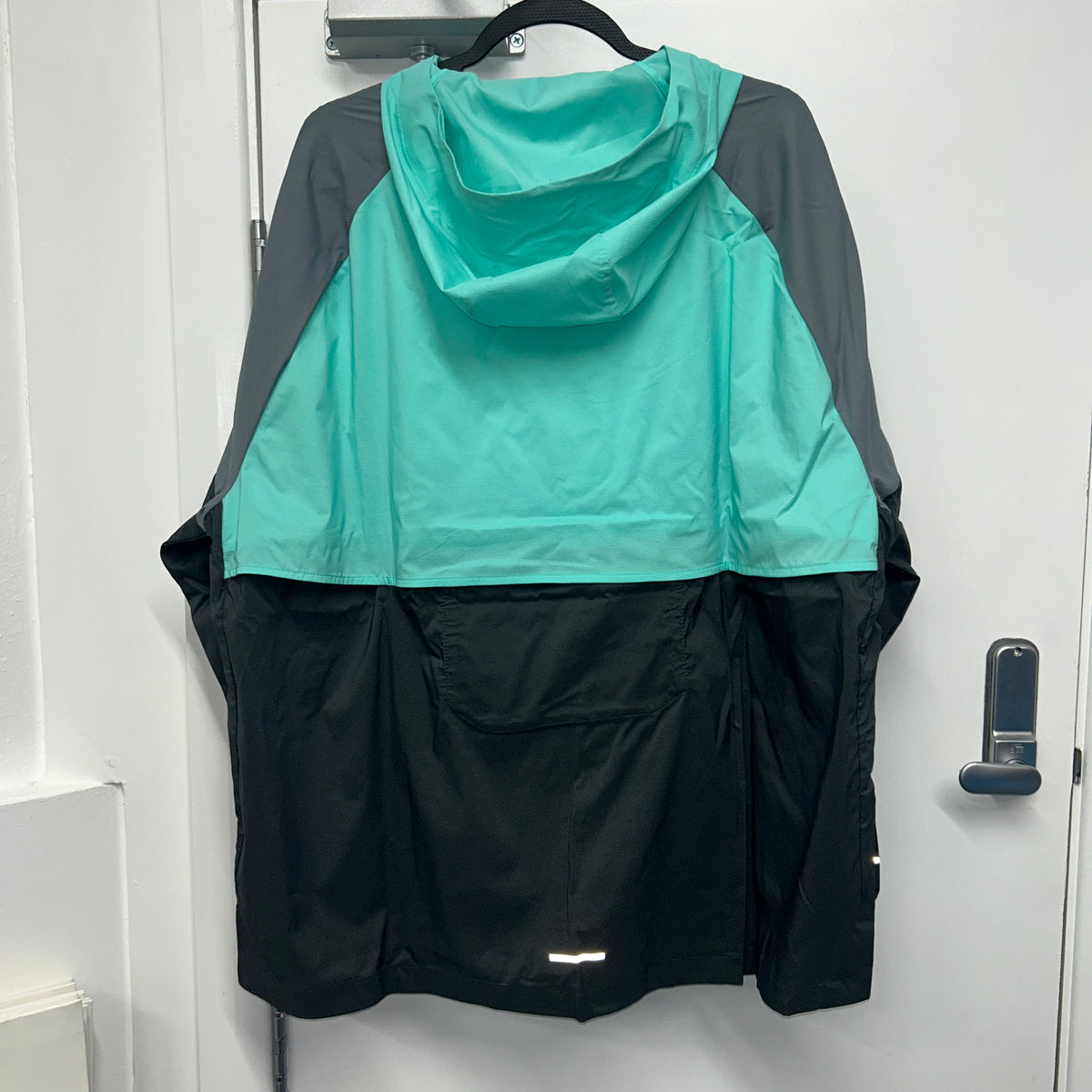 NIKE HYPER TURQUOISE JACKET