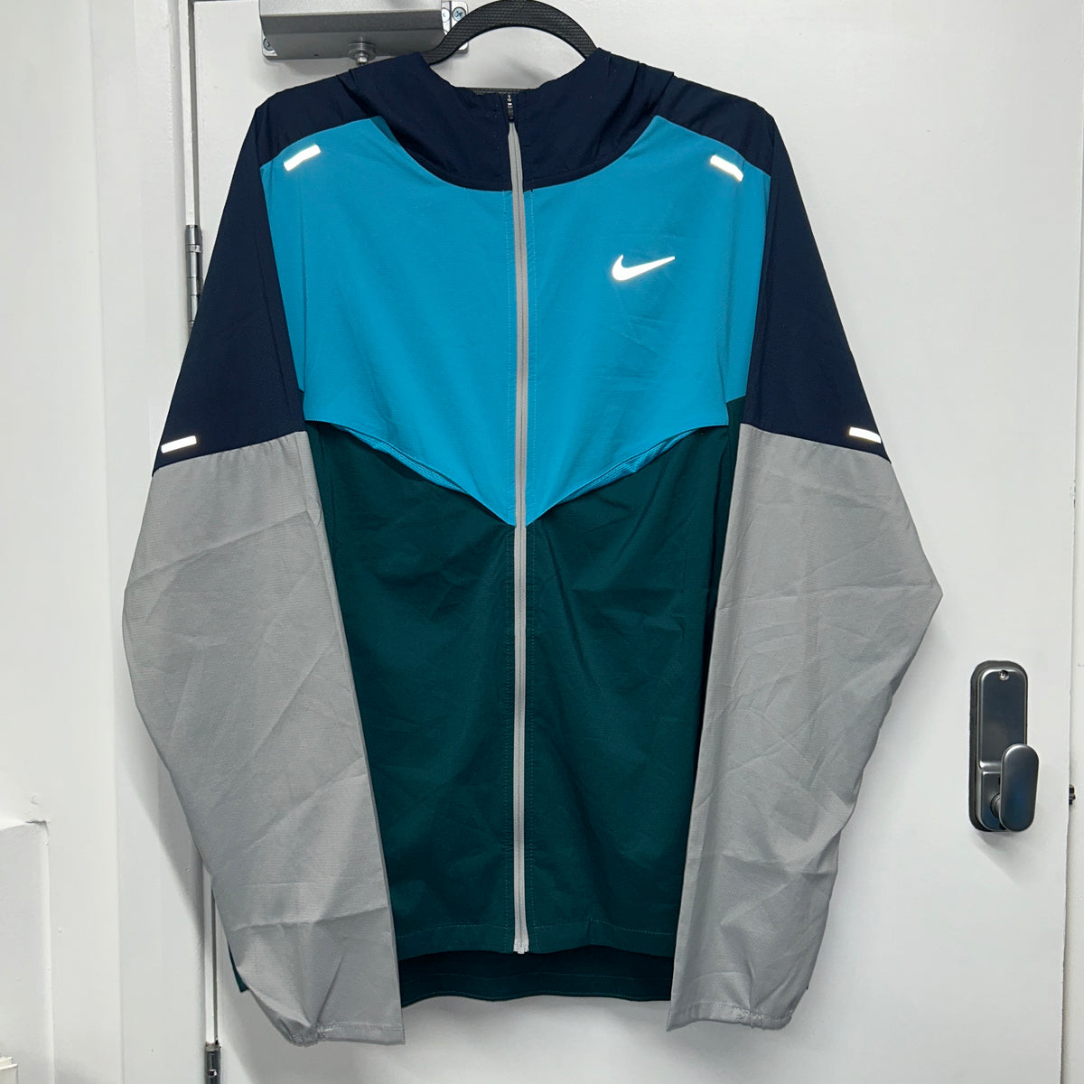 NIKE PETROL JACKET