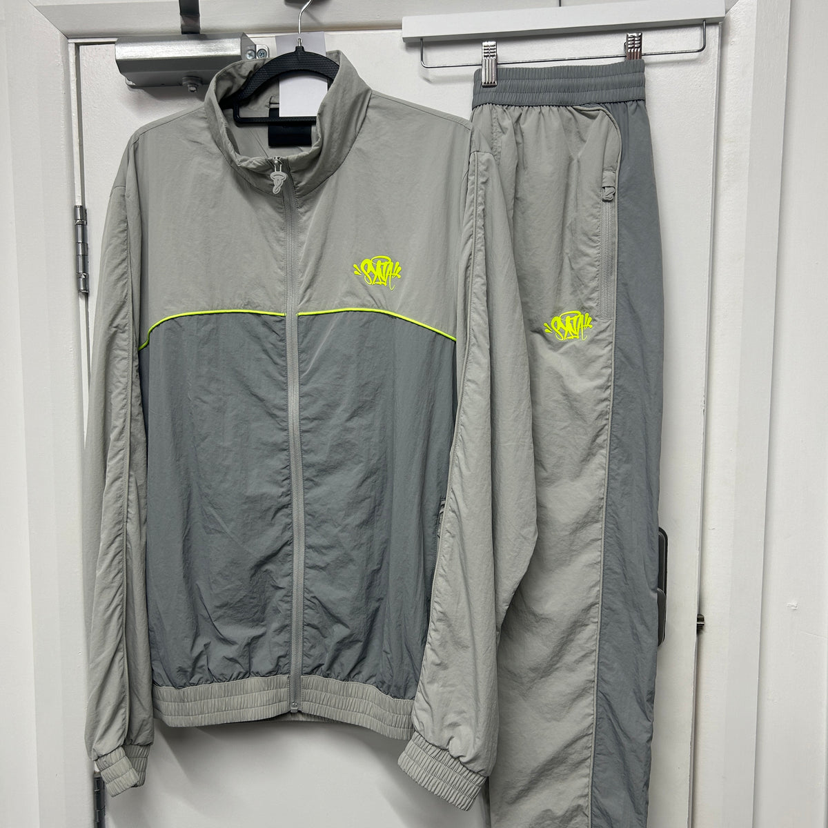 SYNA TRACKSUIT - NEON / GREY