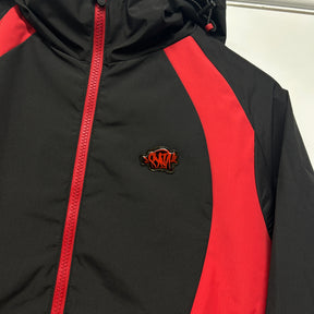 SYNA WINDBREAKER - RED