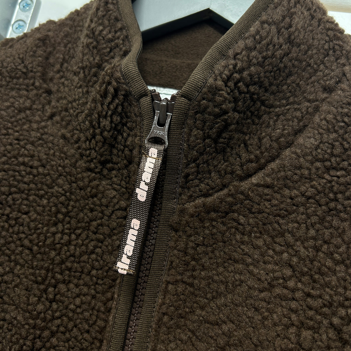 DRAMA FLEECE BROWN
