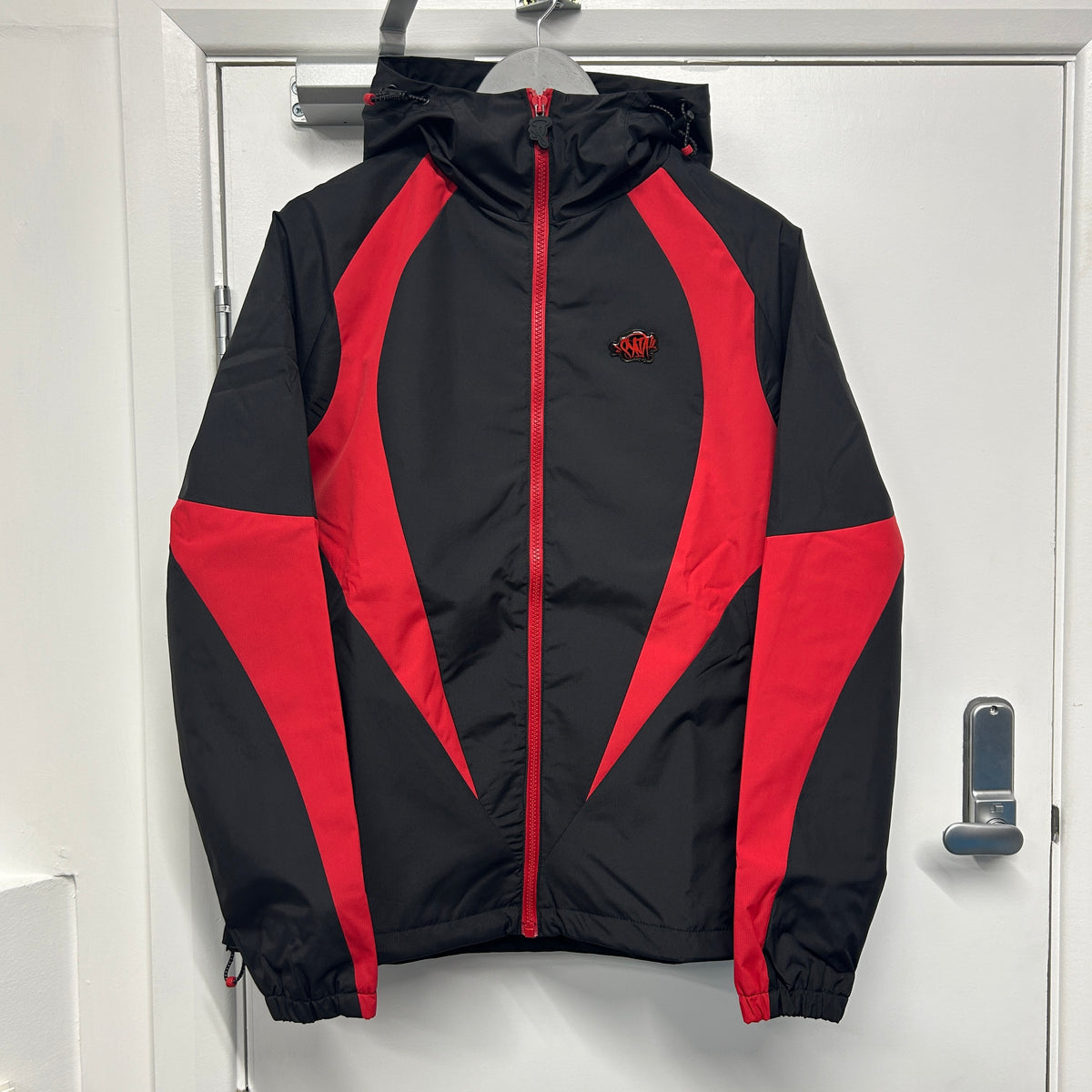 SYNA WINDBREAKER - RED
