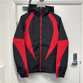 SYNA WINDBREAKER - RED