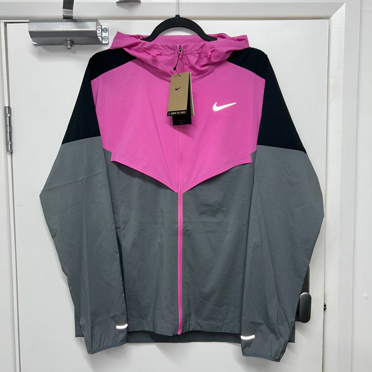 NIKE WINDRUNNER - PINK