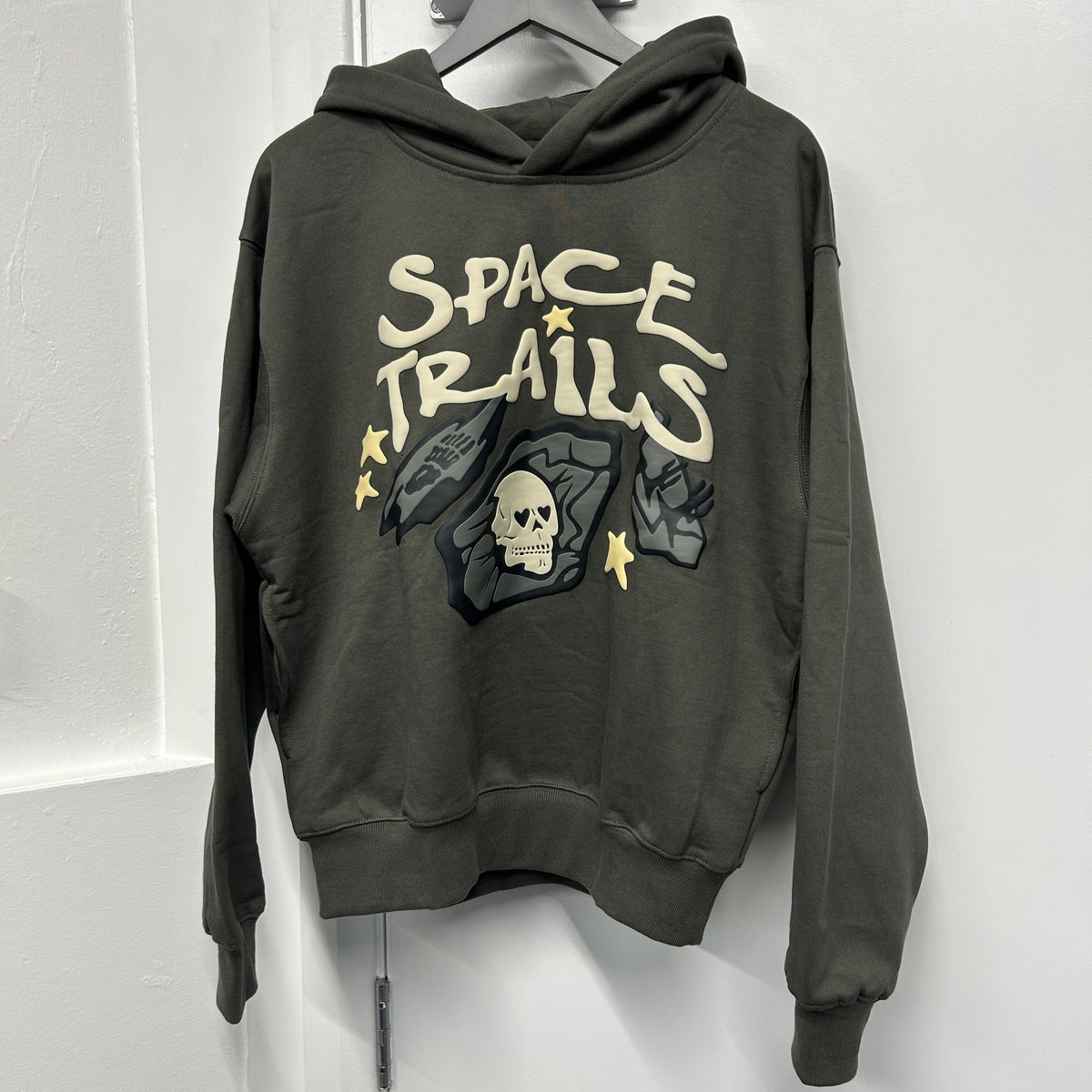 BROKEN PLANET HOODIE ‘SPACE TRAILS’