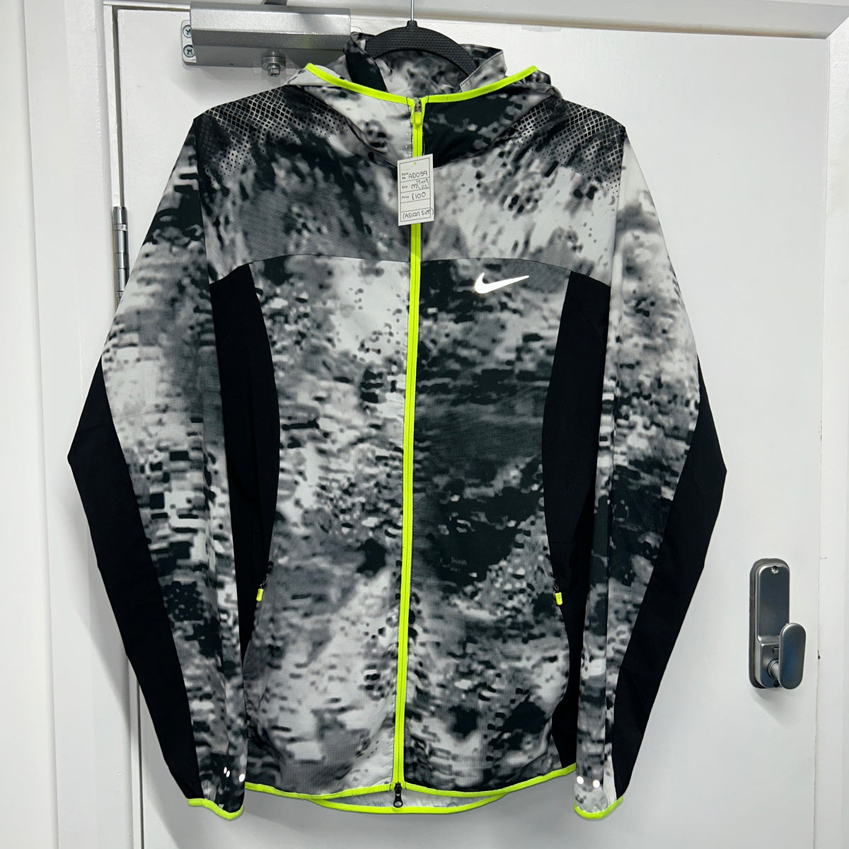 NIKE NEON KIGER JACKET