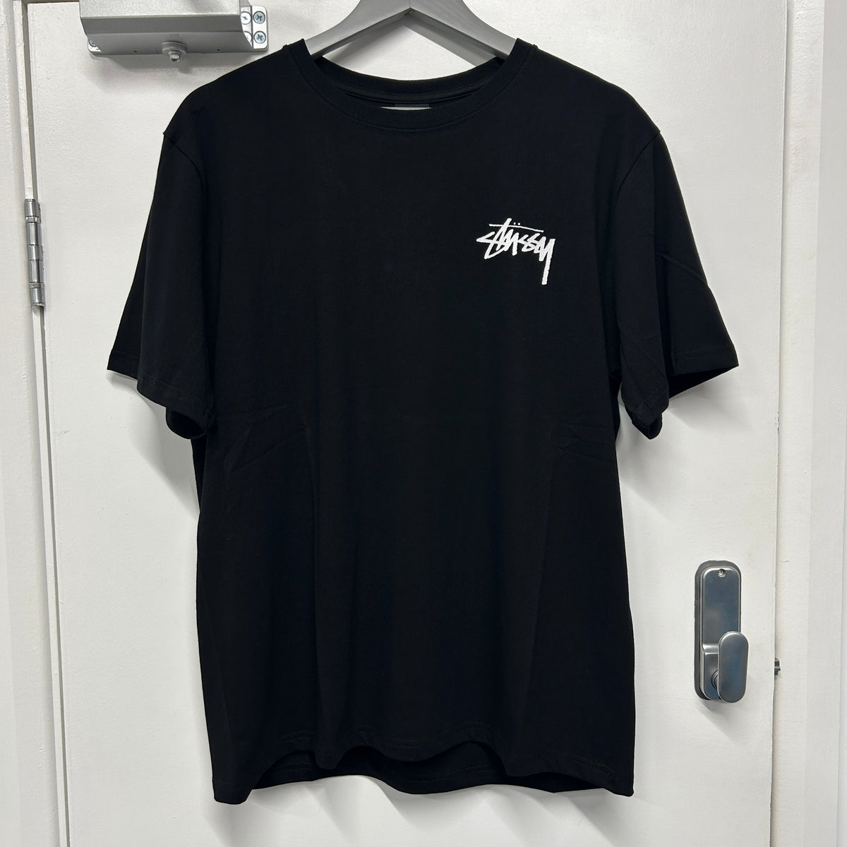 STUSSY SHATTERED 8BALL TEE - BLACK