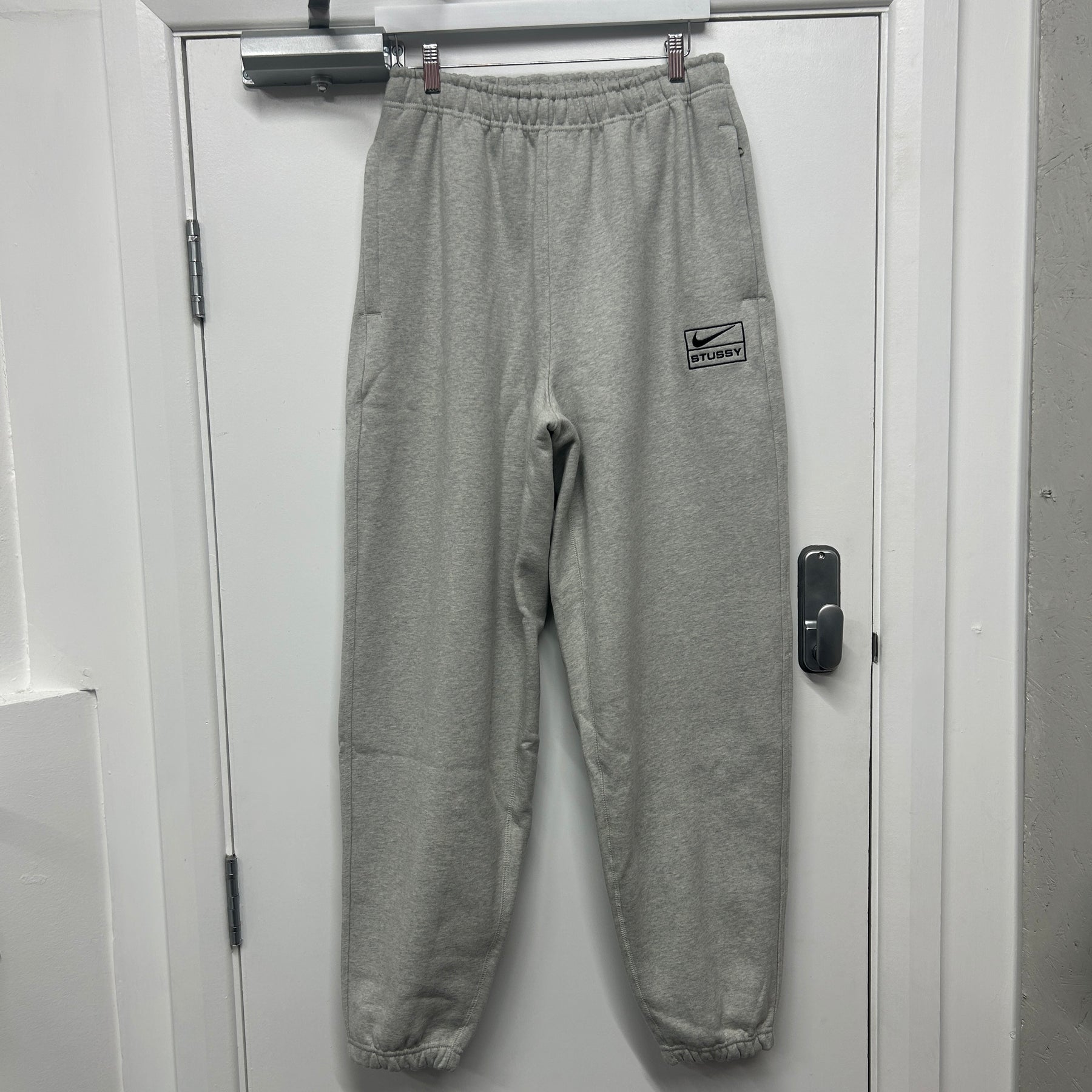 STUSSY x NIKE JOGGERS - GREY