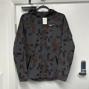 NIKE REFLECTIVE STORM-FIT