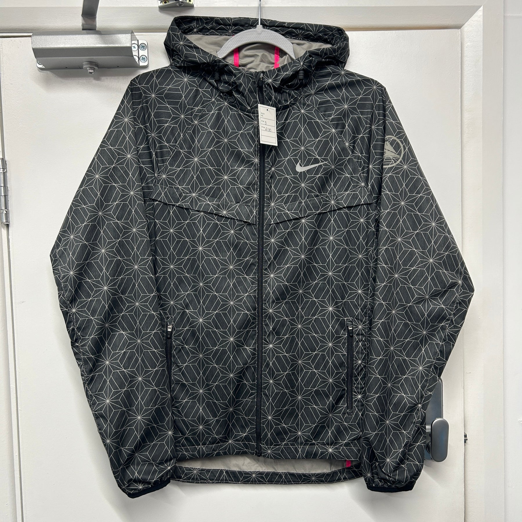 NIKE GEOMETRIC JACKET